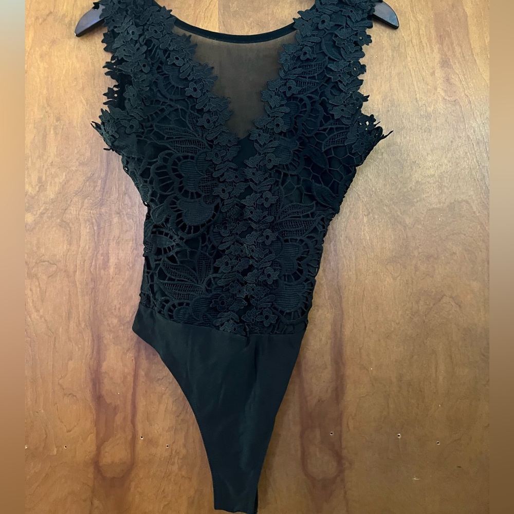 Women’s Lace Bodysuit